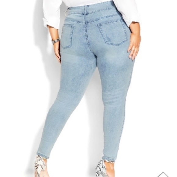 City Chic High Rise Rip Jean light denim wash Size 16 - Picture 2 of 12
